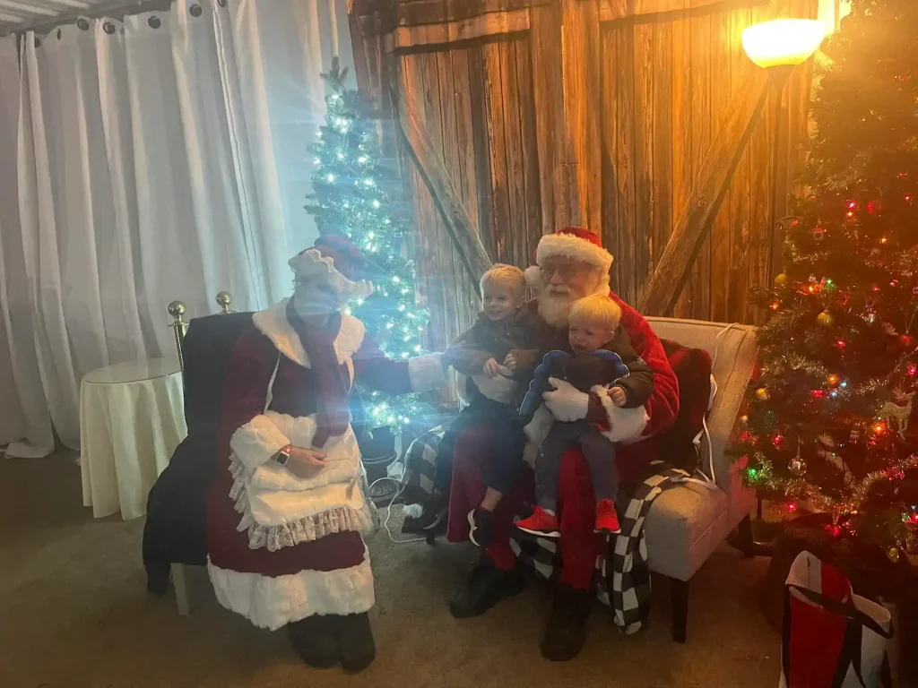 Mrs. Clause (Santa's Workshop)